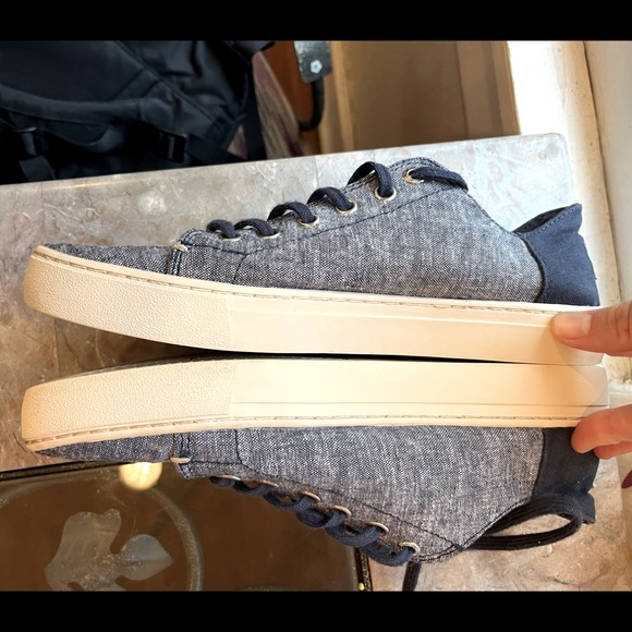 TOMS WORN THREE TIMES; SIZE 8.5 - Picture 4 of 5